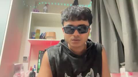 qosmo123 online show from 03.31.26