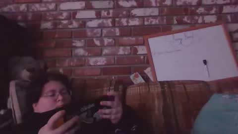 Snapshot of qtbisuccubi chatting on 12.20.25 Br4tty Bunny online show from 12.20.25