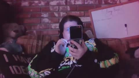 Snapshot of qtbisuccubi chatting on 01.10.26 Br4tty Bunny online show from 01.10.26