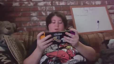 Snapshot of qtbisuccubi chatting on 01.18.26 Br4tty Bunny online show from 01.18.26