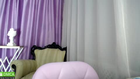 Snapshot of queen_a_n_i chatting on 01.30.25 A N I Ill be here on December 1st online show from 01.30.25