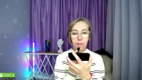 Snapshot of queen_a_n_i chatting on 10.13.25 A N I Ill be here on December 1st online show from 10.13.25