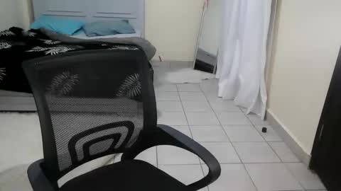 Snapshot of queen_asha chatting on 01.14.26 queen_asha online show from 01.14.26