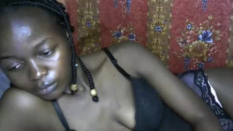 queen_banice online show from 10.15.25