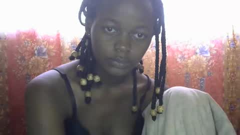 queen_banice online show from 10.16.25