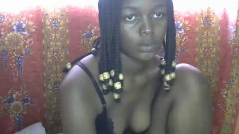 queen_banice online show from 10.18.25