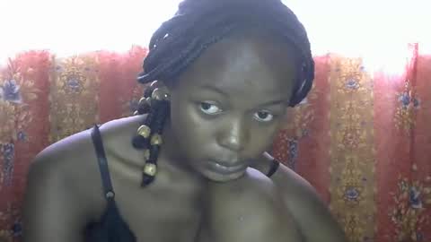 queen_banice online show from 10.22.25