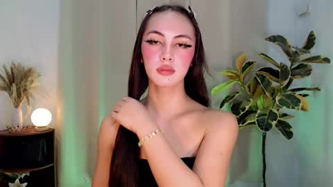 Snapshot of queen_danaya chatting on 04.04.26 queen_danaya online show from 04.04.26