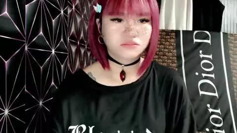 Snapshot of queen_elicktra chatting on 04.29.26 JOY online show from 04.29.26