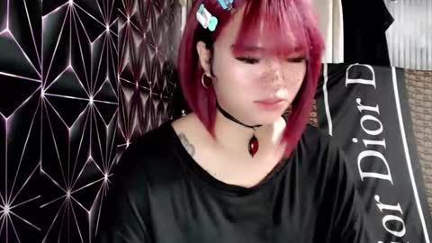 Snapshot of queen_elicktra chatting on 05.11.26 JOY online show from 05.11.26