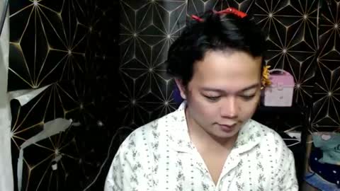 queen_ennah online show from 12.28.24