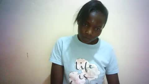 Snapshot of queen_joan chatting on 02.24.25 queen_joan online show from 02.24.25