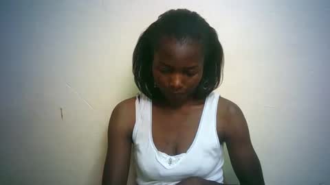 Snapshot of queen_joan chatting on 02.28.25 queen_joan online show from 02.28.25