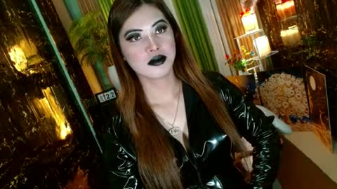 Snapshot of queen_kendalx19 chatting on 06.22.26 Kendal online here from 6am-3pm philippine time online show from 06.22.26