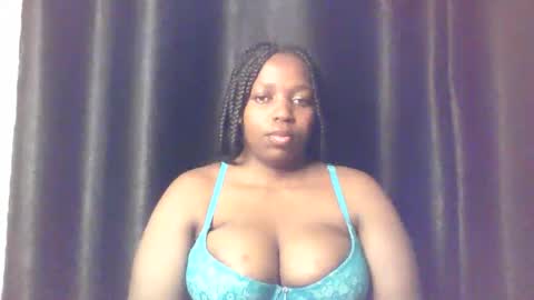 Snapshot of queen_melanine chatting on 02.19.26 QUEEN online show from 02.19.26