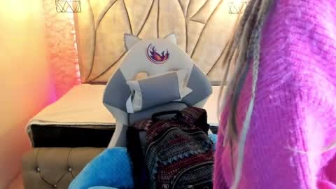   online show from 02.20.25