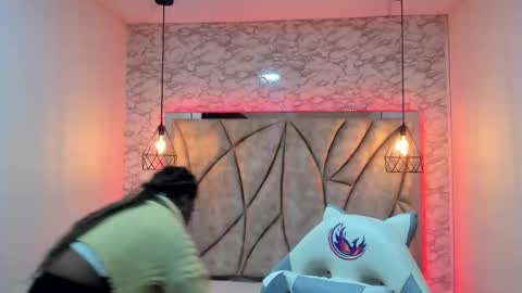   online show from 02.22.25