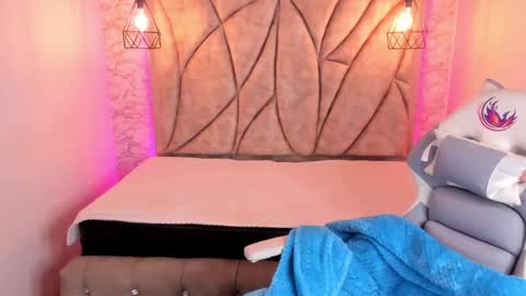   online show from 02.26.25