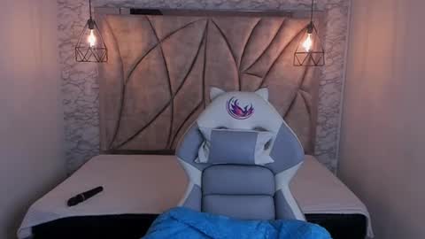   online show from 02.27.25