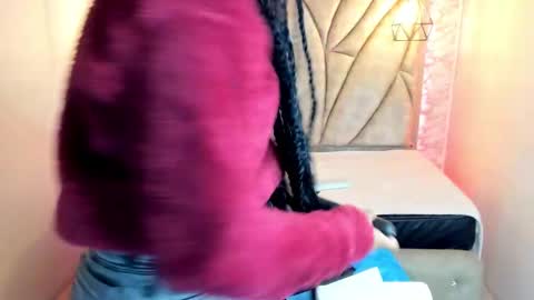   online show from 03.10.25