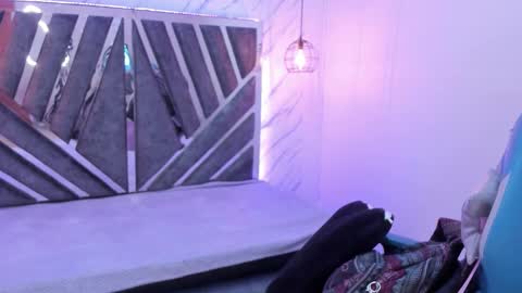   online show from 09.10.25