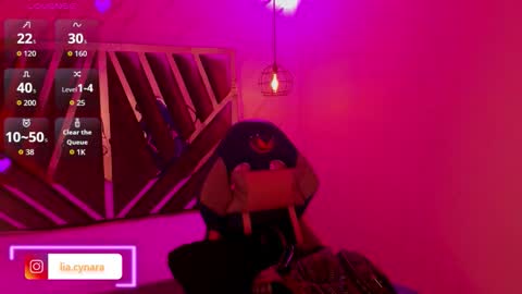   online show from 10.01.25