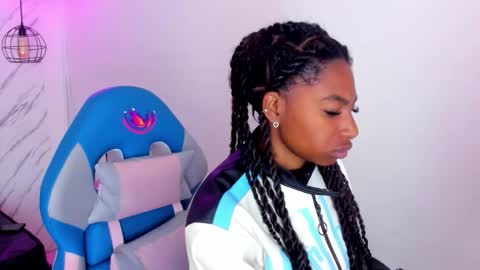   online show from 11.03.25