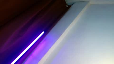 CALL ME YOUR QUEEN AIVY1 online show from 03.11.25