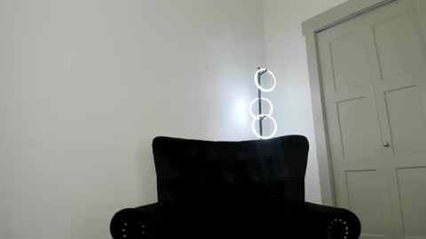 Queen Blaire online show from 10.21.25