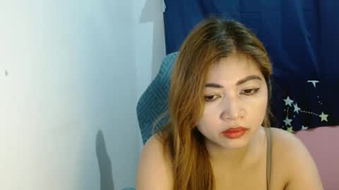 Snapshot of queenboba chatting on 05.11.26 queen online show from 05.11.26