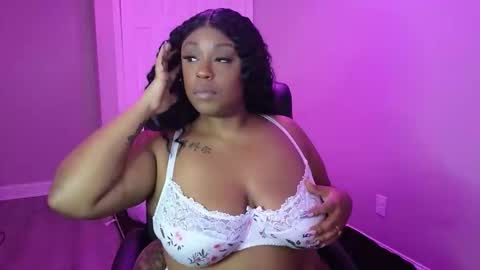 Queen Cherise Roze online show from 01.13.26