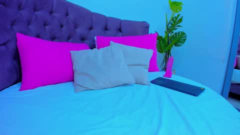 Queen online show from 02.11.25