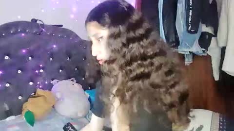 QUEENJEENN online show from 11.27.25