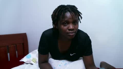 Snapshot of queenkesha chatting on 11.29.25 queenkesha online show from 11.29.25