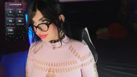 Snapshot of queenlamia chatting on 06.27.26 Taurus online show from 06.27.26