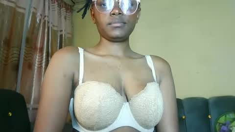 queenmerliz331240 online show from 10.13.25