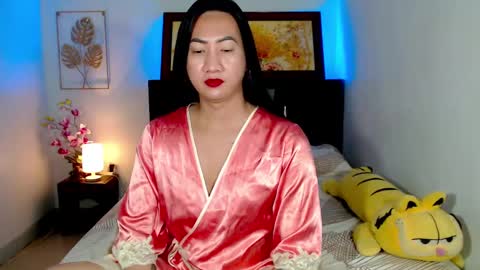 Snapshot of queenmistressts chatting on 12.25.24 QUEEN online show from 12.25.24