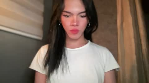 Snapshot of queenn_xxx chatting on 06.26.26 QUEEN online show from 06.26.26
