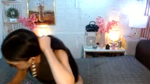 Snapshot of queennira chatting on 07.21.26 queennira online show from 07.21.26