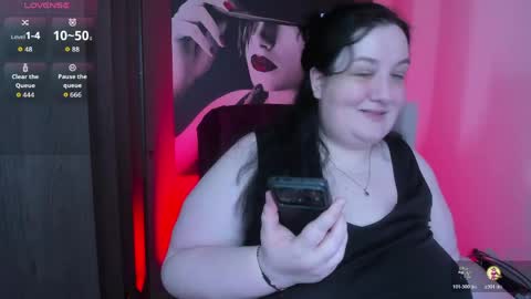 Snapshot of queenofhaze chatting on 06.08.26 you may simply address Me with Your Grace online show from 06.08.26
