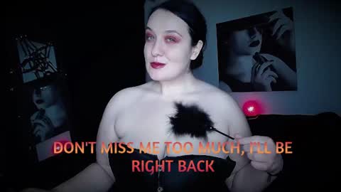 Snapshot of queenofhaze chatting on 06.25.26 you may simply address Me with Your Grace online show from 06.25.26