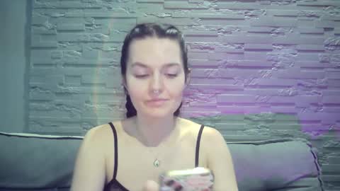 QueenOfModels online show from 01.10.26