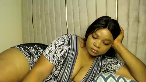 Snapshot of queenofsouls chatting on 12.27.24 . online show from 12.27.24