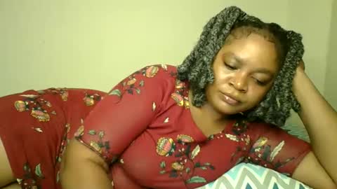 Snapshot of queenofsouls chatting on 02.17.25 . online show from 02.17.25