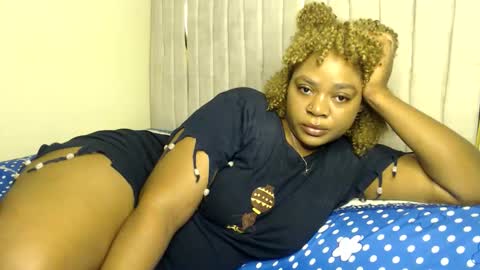 Snapshot of queenofsouls chatting on 09.21.25 . online show from 09.21.25