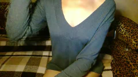 queenoftenderness online show from 12.04.24