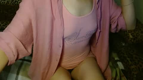 queenoftenderness online show from 12.05.24