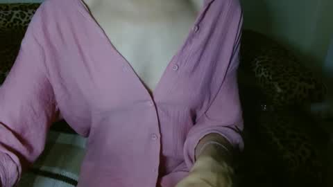 queenoftenderness online show from 12.08.24