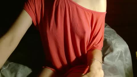 queenoftenderness online show from 01.14.25