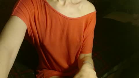 queenoftenderness online show from 03.10.25